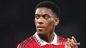 Anthony Martial liên tục gặp chấn thương