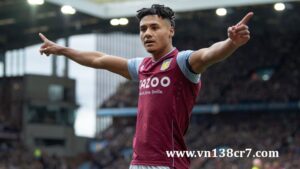 Arsenal từ bỏ thương vụ Ollie Watkins